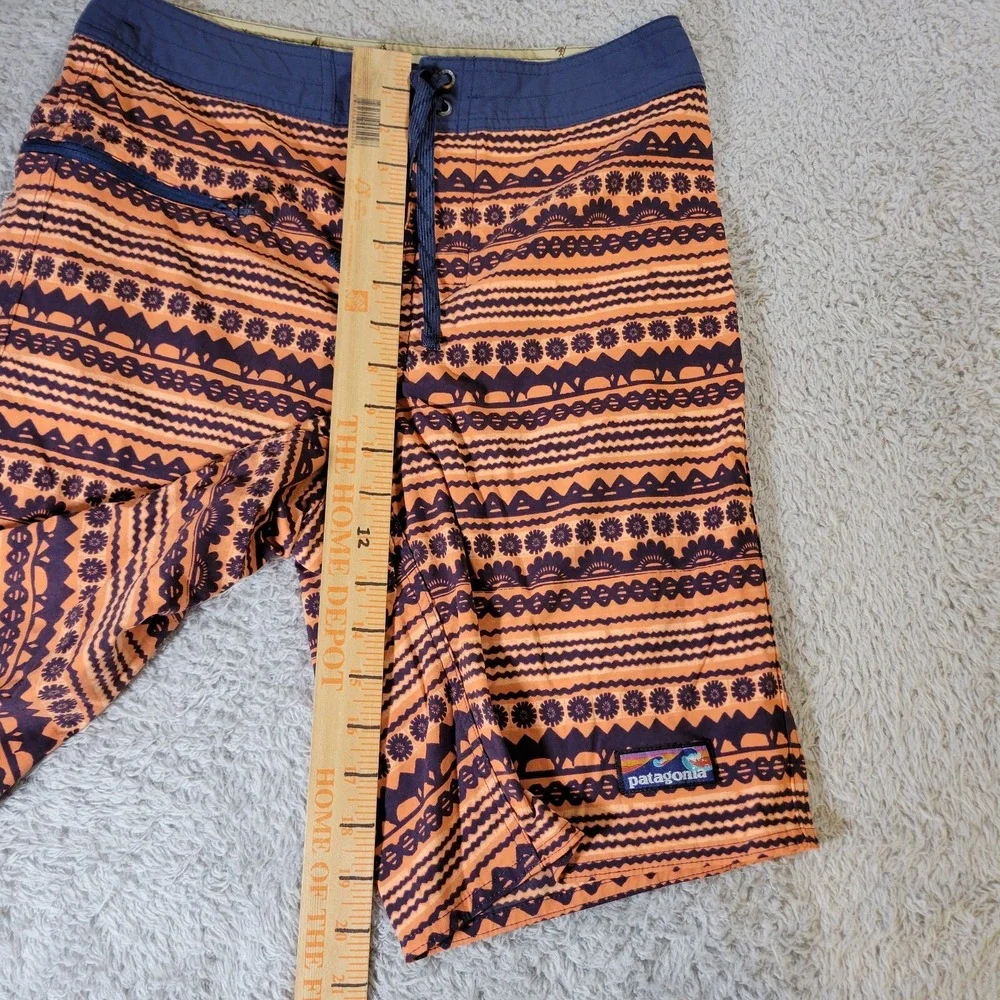 Patagonia Wavefarer Board Shorts Mens 28 Orange Aztec‎ Lightweight Swim Trunks